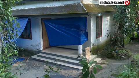അടിമാലിയിലെ ഇരട്ടക്കുട്ടികളുടെ മരണം; കീടനാശിനി ഉള്ളിൽ ചെന്നാണെന്ന് പ്രാഥമിക നിഗമനം; അസ്വാഭാവിക മരണത്തിന് കേസെടുത്ത് പൊലീസ്