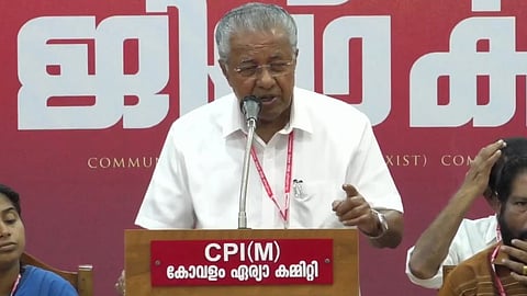 പഴയനിലയിൽ നിന്ന് എൽഡിഎഫ് മുന്നോട്ടുപോയി; യുഡിഎഫ് സര്ക്കാരിന്റേത് കെടുകാര്യസ്ഥത മാത്രമല്ല, പിന്നില് അജണ്ടയുമുണ്ട്: പിണറായി വിജയന്