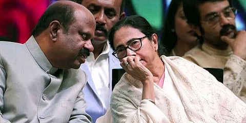 പശ്ചിമ ബംഗാളില് 'മമത മാനിയ': വിമര്ശനവുമായി ഗവർണർ സിവി ആനന്ദ ബോസ്