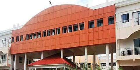 നിരവധി സ്ഥാപനങ്ങളില് 75 ശതമാനത്തിലധികം തോല്വി; കേരളത്തിലെ എഞ്ചിനിയറിങ് കോളേജുകളിലെ പഠന നിലവാരം ദയനീയമെന്ന് കണക്കുകള്