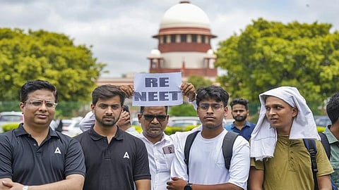 ആദ്യം 720 ഇപ്പോള് 682; പുനഃപ്രസിദ്ധീകരിച്ച നീറ്റ് ഫലത്തില് ഹരിയാനയിലെ സെന്ററില് മാർക്കില് വ്യത്യാസം