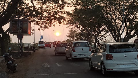 അറ്റകുറ്റ പണി: കുണ്ടന്നൂർ പാലത്തിന് പുറമേ അലക്സാണ്ടർ പറമ്പിത്തറ പാലവും അടച്ചു