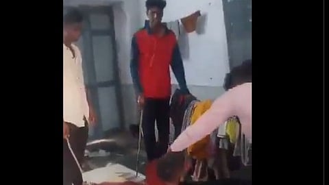 VIDEO | ആന്ധ്രപ്രദേശിലെ കോളേജില് ക്രൂരമായ റാഗിങ്; വിദ്യാർഥികളെ മർദ്ദിക്കുന്ന ദൃശ്യങ്ങള് പുറത്ത്