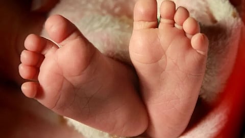 നവജാത ശിശുവിൻ്റെ മരണം: ഡോക്ടറുടെ നിർണായക മൊഴി പുറത്ത്, കുഞ്ഞിനെ കൈമാറിയത് മരണശേഷമെന്ന് നിഗമനം