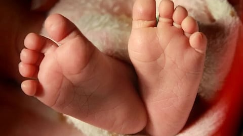 നവജാത ശിശുവിൻ്റെ മരണം: ഡോക്ടറുടെ വെളിപ്പെടുത്തലിന് പിന്നാലെ യുവതിയുടെ മൊഴി രേഖപ്പെടുത്തി പൊലീസ്