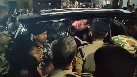 ബിഹാറിൽ ആര്ജെഡി നേതാവിനെ വീട്ടിനുള്ളില് കയറി വെടിവെച്ചു കൊന്നു; സംസ്ഥാനത്ത് ഗുണ്ടാവിളയാട്ടമെന്ന് തേജസ്വി യാദവ്