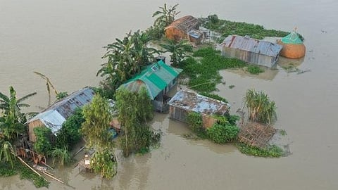 ബംഗ്ലാദേശ് വെള്ളപ്പൊക്കം; മരണസംഖ്യ 71 ആയി, ലക്ഷക്കണക്കിനാളുകൾ ഒറ്റപ്പെട്ടു