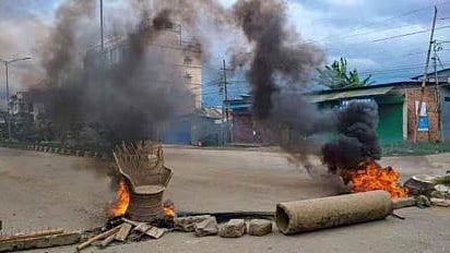 മണിപ്പൂരിൽ വീണ്ടും ബോംബ് ആക്രമണം; രണ്ട് കെട്ടിടങ്ങൾ തകർന്നതായി പൊലീസ്