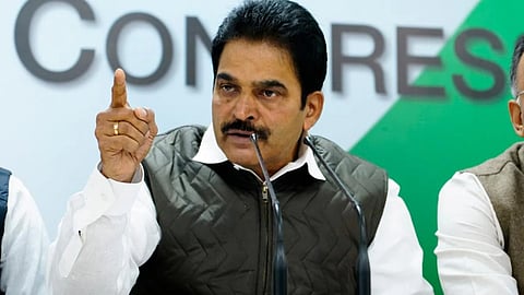 സർക്കാർ കണ്ണടച്ച് ഇരുട്ടാക്കുന്നു; പൊലീസില് ആർഎസ്എസ്വൽക്കരണം അടക്കമുള്ള ആരോപണങ്ങള് ഉയർന്നു വരുന്നുവെന്ന് കെ.സി. വേണുഗോപാല്