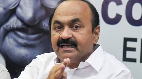 'പിണറായി വിജയൻ പൂരം കലക്കി'; സിപിഎം വീണിടത്ത് കിടന്ന് ഉരുളുന്നുവെന്ന് വി. ഡി. സതീശൻ