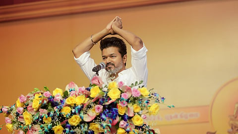 തെരഞ്ഞെടുപ്പ് ചിത്രത്തിലേക്ക് വിജയ്; തമിഴക വെട്രി കഴകത്തിന് തെരഞ്ഞെടുപ്പ് കമ്മീഷന്റെ അംഗീകാരം