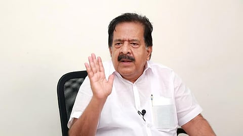 പിണറായി കേരള ജനതയോട് ചെയ്തത് കൊലച്ചതി, ഒരു നിമിഷം മുഖ്യമന്ത്രി സ്ഥാനത്ത് തുടരാന് അനുവദിക്കരുത്: രമേശ് ചെന്നിത്തല