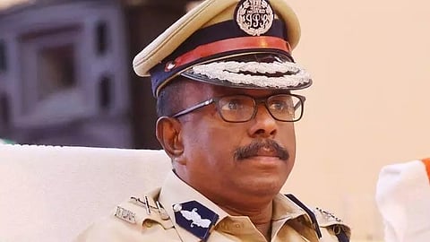 ശബരിമല അവലോകന യോഗം ;എഡിജിപി അജിത് കുമാറിനെ ഒഴിവാക്കി, പങ്കെടുത്തത് ഡിജിപിയും ഇൻ്റലിജൻസ് , ഹെഡ്ക്വാർട്ടേഴ്സ് എഡിജിപിമാരും