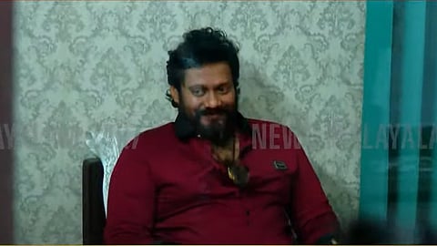 മുന് ഭാര്യയുടെ പരാതിയില് നടന് ബാല അറസ്റ്റില്; ചുമത്തിയിരിക്കുന്നത് ഗുരുതര വകുപ്പുകള്