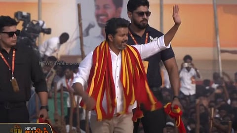 'ഡീസന്റ് അപ്രോച്ച്, ഡീസന്റ് അറ്റാക്ക്, അനാ ഡീപ്പായിറുക്കും'; വിക്രവാണ്ടിയില് വിജയാരവം