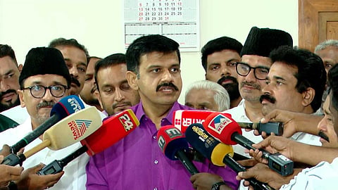 മാനവ സംസ്കാരം മലപ്പുറത്തിന് ലഭിക്കാൻ കാരണം പാണക്കാട് കുടുംബമെന്ന് സന്ദീപ്; ആശംസകള് നേർന്ന് സാദ്ദിഖലി തങ്ങള്