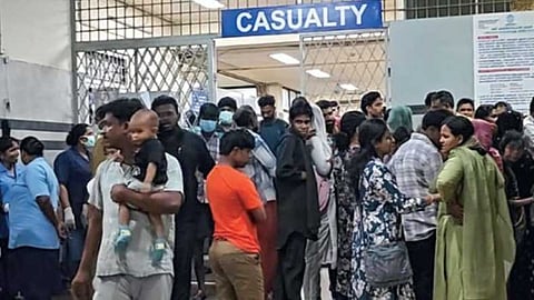 എറണാകുളത്ത് വിനോദയാത്രയ്ക്കെത്തിയ സംഘത്തിന് ഭക്ഷ്യവിഷബാധ; 72 പേരെ ആശുപത്രിയിലാക്കിയത് ടൂറിസ്റ്റ് ബോട്ടിലെ മോര് കറി