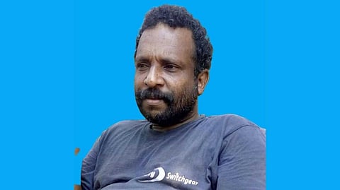മകളുടെ വിവാഹ ഒരുക്കങ്ങള്ക്കിടെ പിതാവ് വീടിന് മുന്നില് കാറിടിച്ചു മരിച്ചു