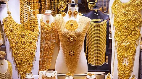 Gold Rate| പിടിതരാതെ സ്വര്ണം; 760 രൂപ കൂടി, പവന് 63,000 കടന്നു