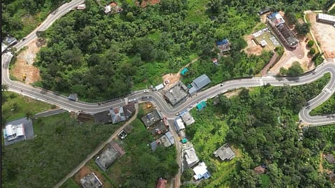 മലയോര ഹൈവേ: കോഴിക്കോട് ജില്ലയിലെ ആദ്യ റീച്ചായ കോടഞ്ചേരി-കക്കാടംപൊയില് പാത മുഖ്യമന്ത്രി ഇന്ന് നാടിന് സമര്പ്പിക്കും
