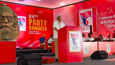 'മോദി സർക്കാർ ഫാസിസ്റ്റല്ല, നവ ഫാസിസ്റ്റ് പ്രവണതകൾ ഉള്ളത്'; രാഷ്ട്രീയ പ്രമേയത്തിന് പാർട്ടി കോൺഗ്രസിൽ അംഗീകാരം