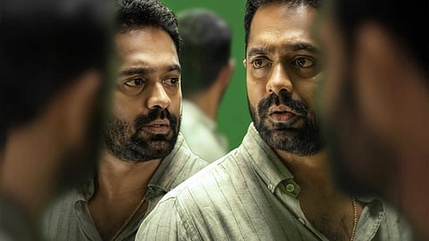 'സ്ത്രീ സംരക്ഷണത്തിന് വേണ്ടിയാണ് ഈ വകുപ്പ്, പുരുഷന്മാരെ നശിപ്പിക്കാനല്ല'; ആഭ്യന്തര കുറ്റവാളി ട്രെയ്ലര് എത്തി