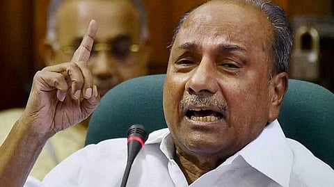 പാക് സൈന്യത്തിൻ്റെ അറിവോടെയല്ലാതെ ഭീകരർ ഇന്ത്യയിലേക്ക് കടക്കില്ല, ഇനി വേണ്ടത് ചുട്ട മറുപടി: എ.കെ. ആൻ്റണി