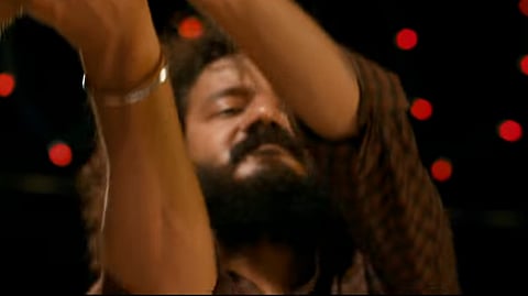 ശ്രീനാഥ് ഭാസി ‘പൊങ്കാല’യിലെ ഫൈറ്റ് മൊണ്ടാഷ് ഗാനത്തിൽ