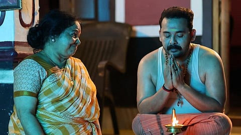 'അമാനുഷിക'ത്തിൽ നിന്ന്