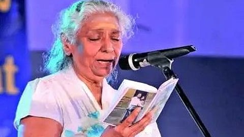 എസ്.ജാനകി സംഗീതവേദിയിൽ