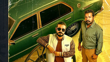 'ഒറിജിനല്'പോസ്റ്ററിൽ ശ്രീനാഥ് ഭാസി,അഭിറാം രാധാകൃഷ്ണന് എന്നിവർ