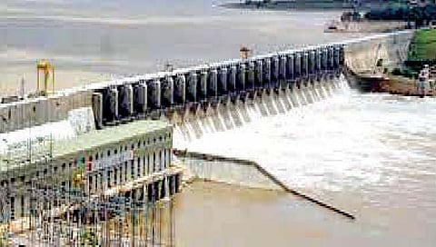 अलमट्टी धरणाच्या उंचीबाबत कर्नाटकशी चर्चा करू : जयंत पाटील