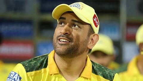 M S Dhoni : महेंद्रसिंग धोनी याच्या नियुक्तीला आक्षेप