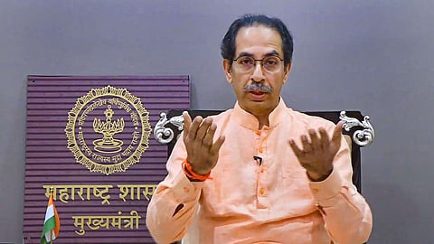 आज रात्री कोरोना निर्बंध उठणार? उद्धव ठाकरे ८ वाजता साधणार संवाद