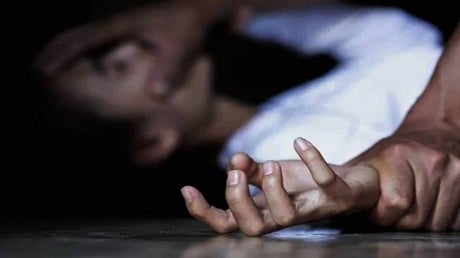 धुळे : पळवून नेलेल्या मुलीला दिवास्वप्न दाखवून तिच्यावर बलात्कार