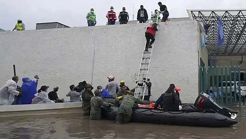 Mexico : महापूर आणि भूकंपाने मेक्सिको हादरले, १७ कोरोना रुग्णांचा मृत्यू