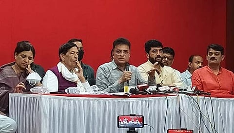 पुणे येथे आयोजित पत्रकार परिषदेत बोलताना भाजप प्रवक्ते किरीट सोमय्या.