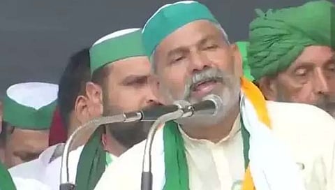 आमची थडगी बांधा, पण जागा सोडणार नाही; राकेश टिकैत यांचा इशारा