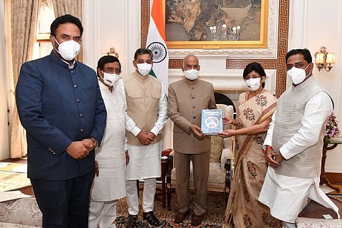 संभाजीराजे यांच्या नेतृत्वाखाली शिष्टमंडळाने घेतली राष्ट्रपतींची भेट