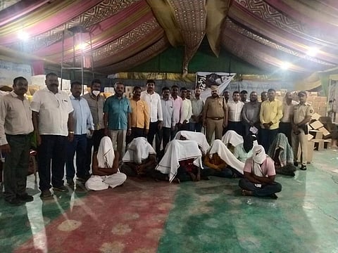 नाशिक : अवैध देशी मद्य कारखान्यावर छापा, १ कोटीचा मद्यसाठा जप्त