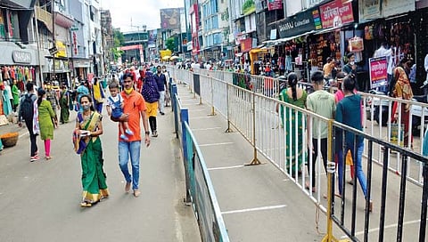 कोल्हापूर नवरात्रौत्सव : व्यापारीच टार्गेट का?