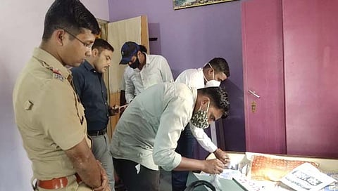 Miraj : मिरजेत भरदिवसा बंगला फोडून १९ तोळे सोने लंपास