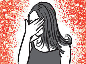 Pune Crime : लग्नाच्या आणाभाका एकीला, साखरपुडा दुसरीबरोबर, डॉक्टर तरूणीच्या विनयभंगप्रकरणी गुन्हा