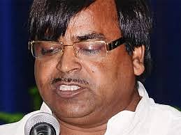 गँगरेप प्रकरणी यूपीच्या माजी मंत्री गायत्री प्रजापती याला आजन्म जन्मठेप