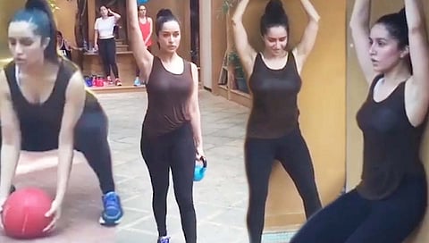 Shraddha Kapoor fitness : फीटनेस फ्रिक श्रद्धा कपूरचा हा व्हीडिओ पाहिला का?