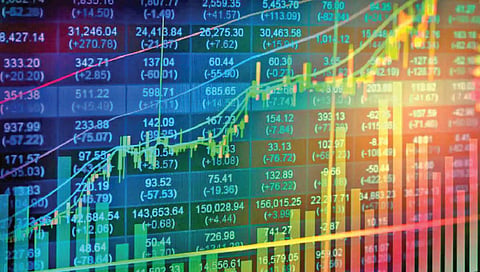 Stock Market Closing | सेन्सेक्स सलग तिसऱ्या दिवशी वधारला, ‘या’ स्टॉक्सची चमकदार कामगिरी