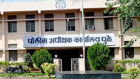 Dhule Crime : पोलिसांना मारहाण करत पळालेल्या परप्रांतीय गुन्हेगारांना ग्रामस्थांच्या मदतीने पकडले