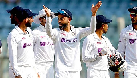 Virat Kohli : विराट कोहलीची ‘वनडे’ कॅप्टनसी धोक्यात!, निवड समिती घेणार मोठा निर्णय