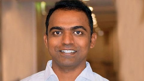 डिसले गुरूजी उपमुख्यमंत्री फडणवीसांच्या भेटीसाठी मंत्रालयात दाखल