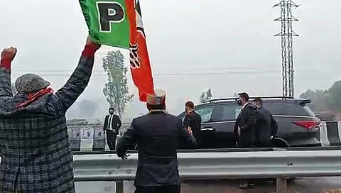 PM security viral video : भाजप कार्यकर्त्यांनीच केला पंतप्रधानांच्या सुरक्षेचा भंग